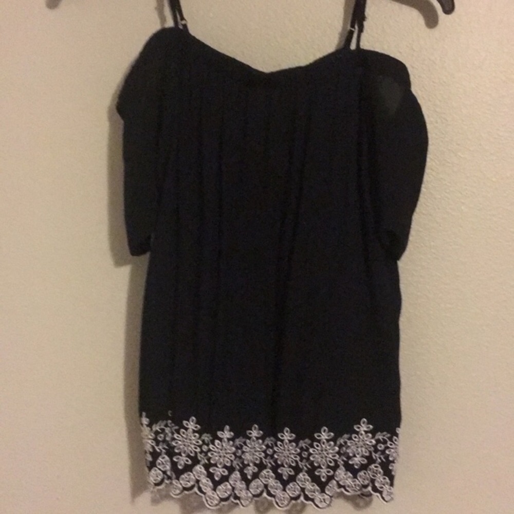 Black Off the Shoulder Blouse with Designed Bottom - Picture 2 of 4